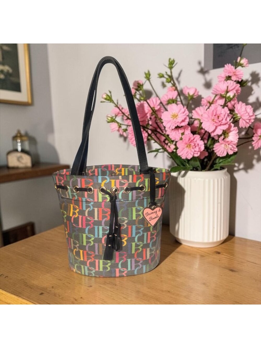 VTG Dooney & Bourke Rainbow Monogram Drawstring Tote B6877932 Black Leather 80s